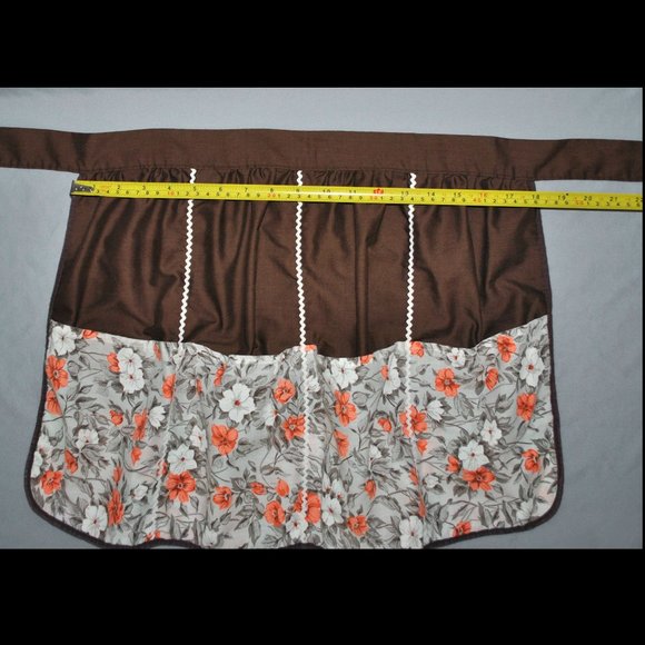 Vintage Handmade Hostess Apron Reversible w/ Pockets - Picture 9 of 9